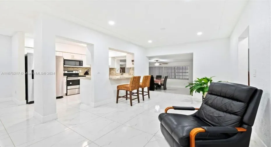 A look at living room with furniture