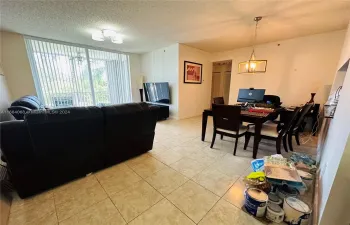 Ample living dining room