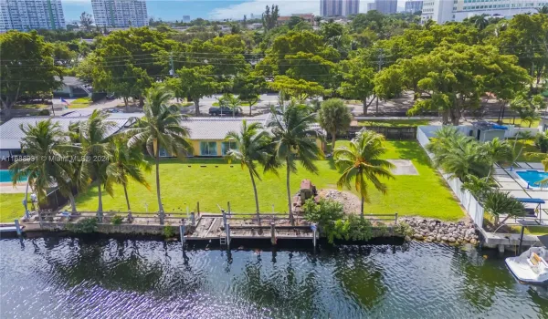 132 feet on water 
lot- 125 X 132 -1/3 Acre