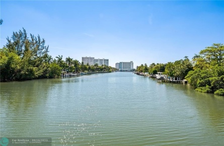 1425 E Lake Drive, Fort Lauderdale, Florida 33316, 5 Bedrooms Bedrooms, ,8 BathroomsBathrooms,Single Family,For Sale,Lake Drive,F10373664