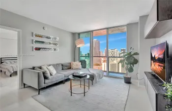 spacious Living Room with river view