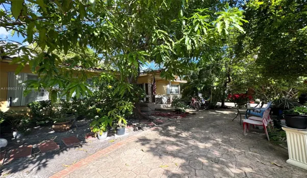 Circular Driveway Entrance of the Home