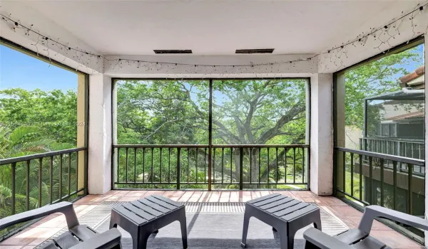 Oversized screened Balcony.