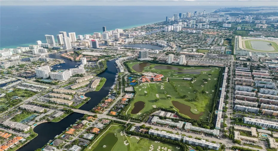 DUO complex is primarily located in the heart of Hallandale Beach in walking/short drive distance to the beach and close to major highways.