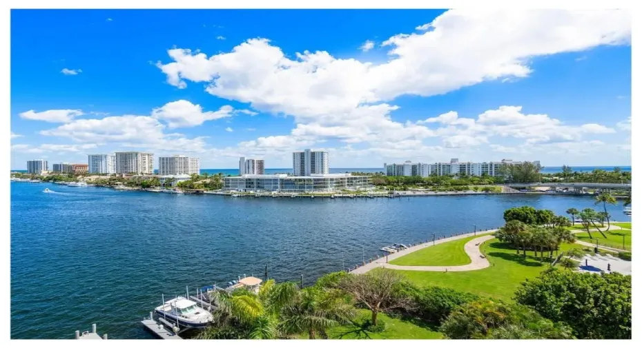 Lake Boca Raton Intracoastal and Ocean Views