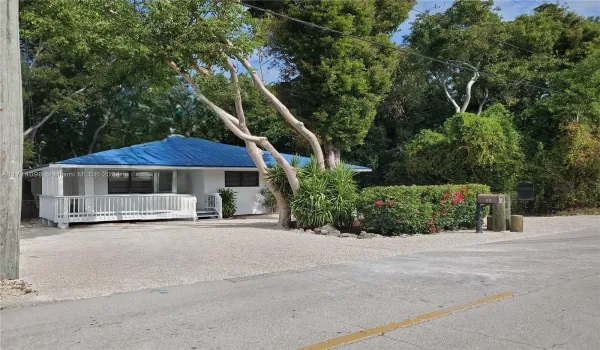 252 Bay Drive, Key Largo