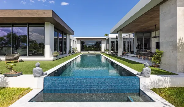 Stunning Resort-Like Pool