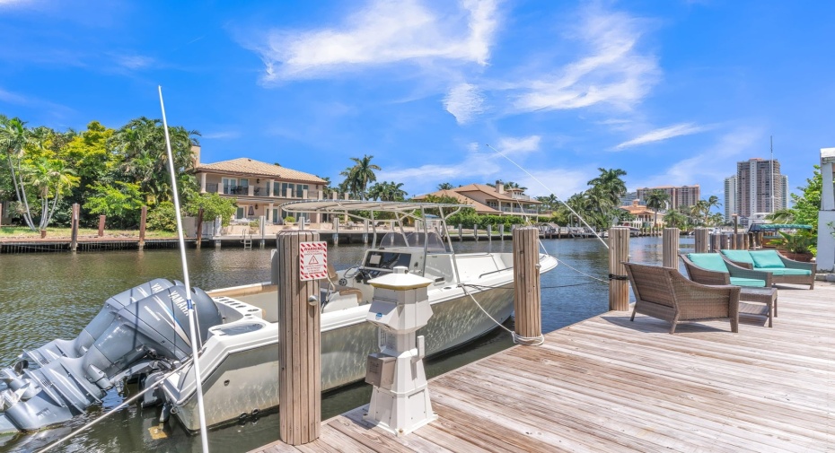 Las Olas Waterfront Real Estate – Rare Opportunity in Seven Isles