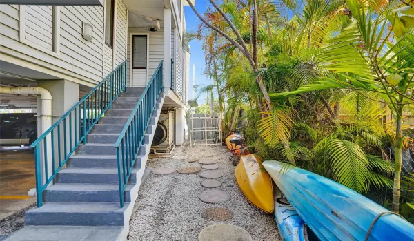 Walkway to the apartment