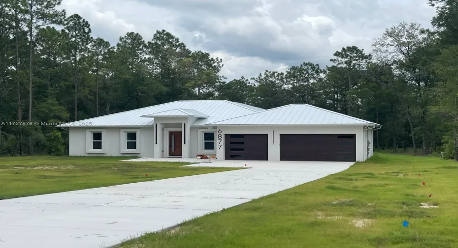 FRONT OF THE HOUSE