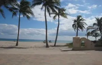 Beautiful Hollywood Beach your backyard.