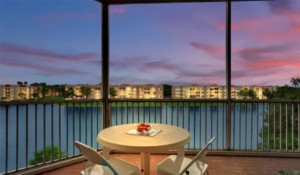 Welcome to the best of 55+ South Florida living in Kings Point!