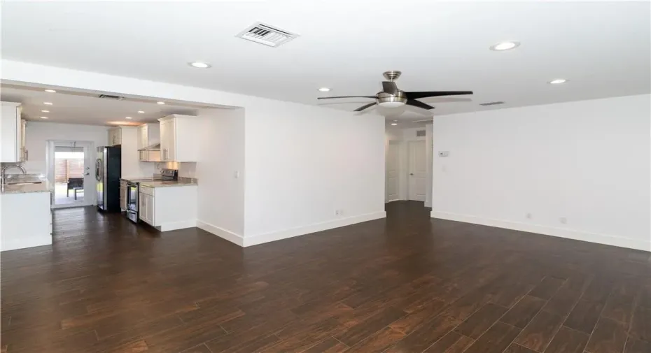 Spacious Living/Dining room