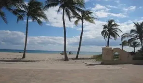 Beachside building plus famous Broadwalk