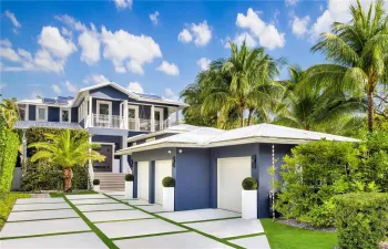 Direct Biscayne Bay Waterfront Estate