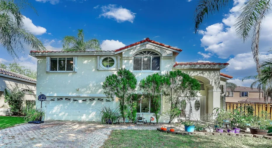 Not all homes have a sidewalk in this community but we do.