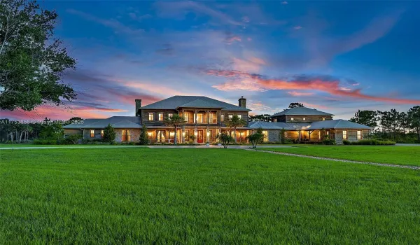 LUXURY PROPERTY AUCTION