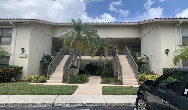 1561 Windorah Way Unit F, West Palm Beach, Florida 33411, 3 Bedrooms Bedrooms, ,2.2 BathroomsBathrooms,Condominium,For Sale,Windorah,2,RX-10905443