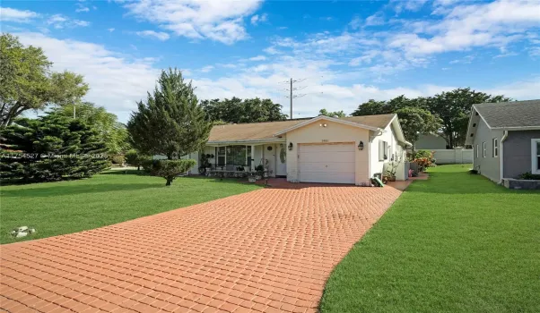 oversized long driveway!