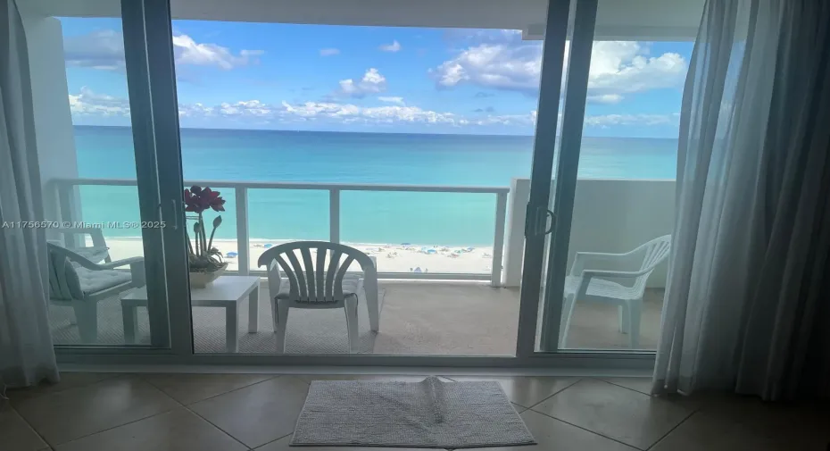 VIEW BALCONY / OCEAN