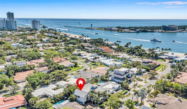 Nestled in Harbour Inlet!