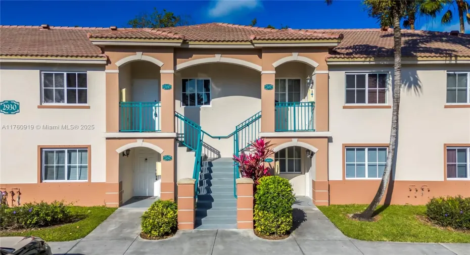 VENETIA GARDENS SOUTH CONDO ONE