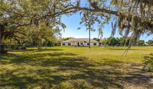 5535 COUNTY ROAD 78
LABELLE, FL 33935