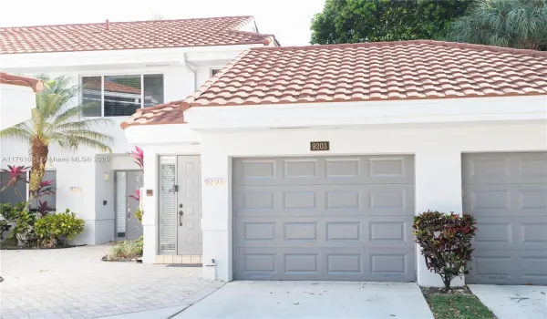 private driveway off one car garage,