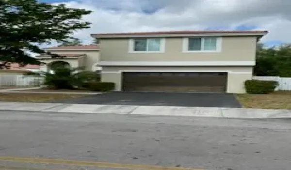 RESIDENCES OF SAWGRASS COMMUNITY
