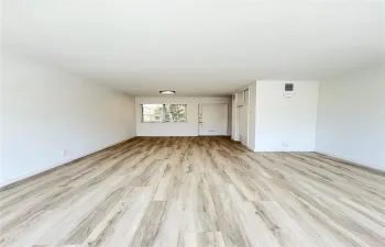 Living room / dining room / entrance