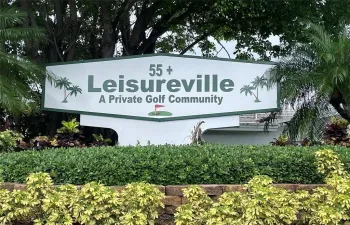 Leisureville Entrance