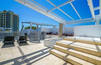 private rooftop jacuzzi