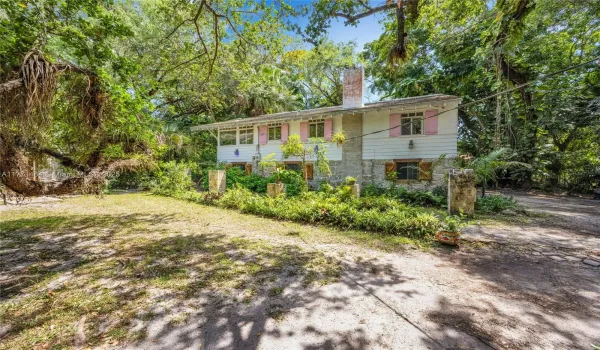 10015 Snapper Creek Rd.