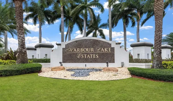 Gated 24/7 Security