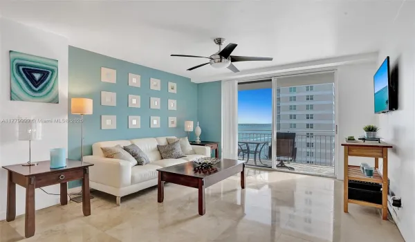 Fully Furnished 2 Bedroom 2 Bath Split Bedroom Plan