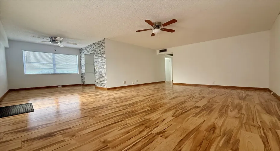 Living/ Dining