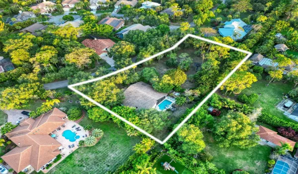 OVER 1 ACRE in Parkland