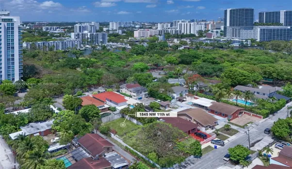 11 acre Sewell's river- front park with amenities for ALL! only 1 block away