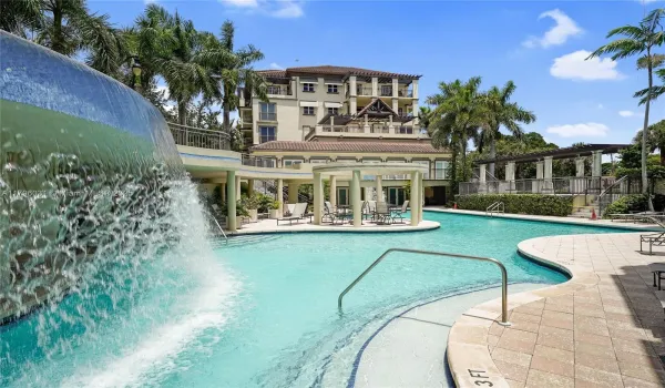 Beautiful Resort Style Clubhouse Pool